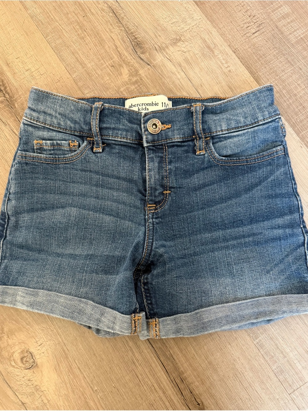 abercrombie kids Medium Blue Denim Roll-Cuff Jean Shorts size 11/12